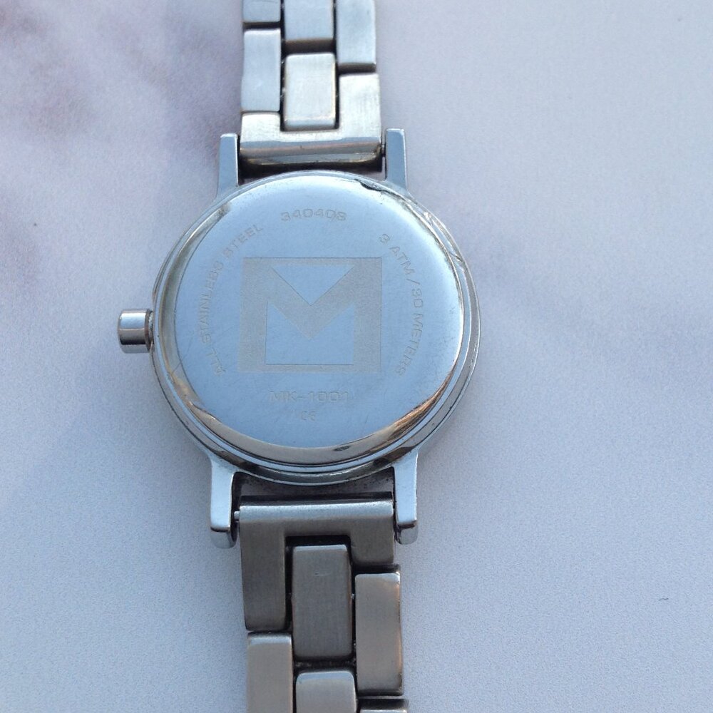 Michael Kors Watch Branded Face Silver Bracelet for Ladies - Picture 15 of 16